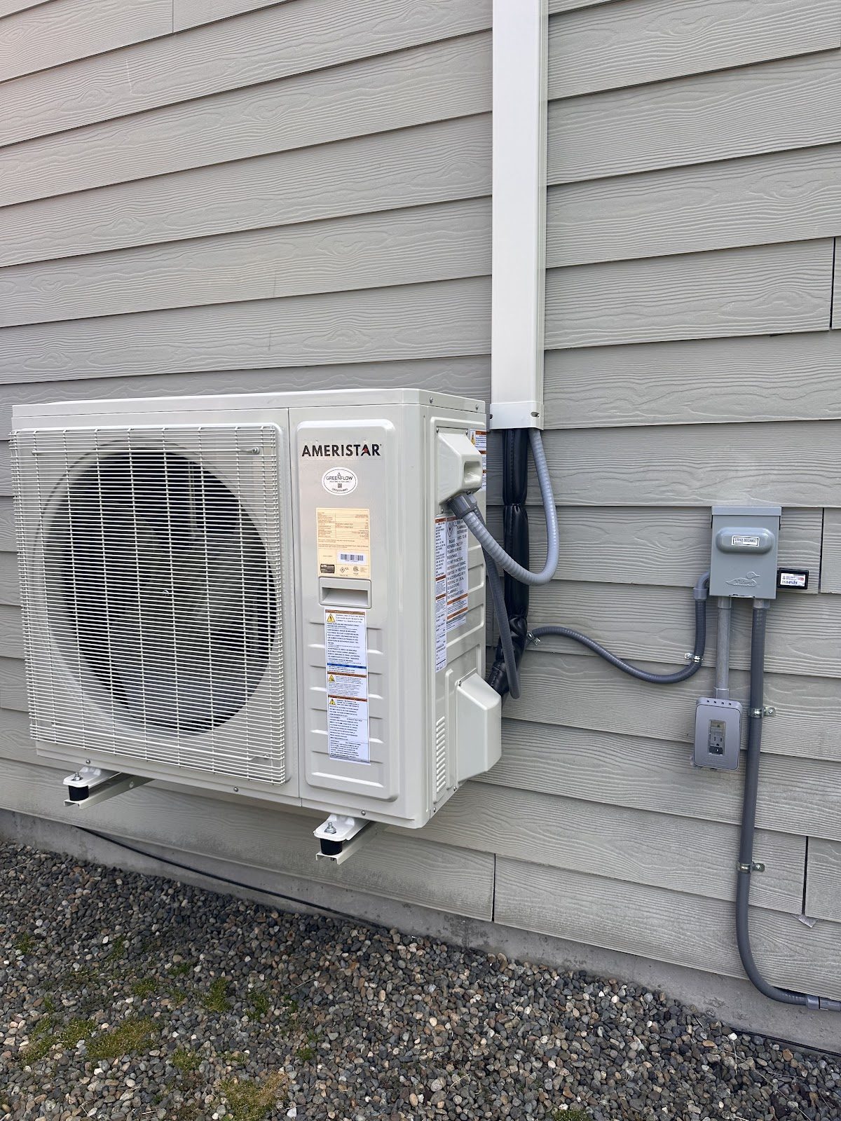 American Standard Ameristar outdoor heat pump condenser installed at a Tacoma home
